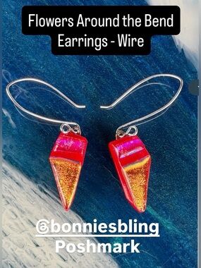 Bonnie’s Bling One of a Kind Fused Glass Jewelry and Accessories to Wear.